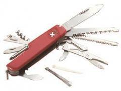 16 Function Swiss Army Style Knife